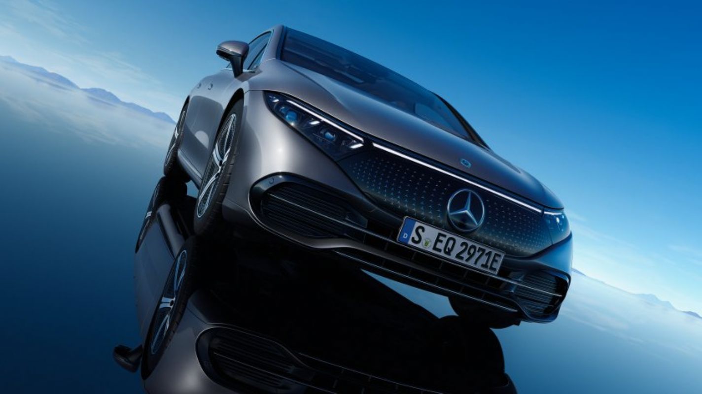 Efsanevi yıldız, etkileyici bir dizayn ile yeniden sahnede.