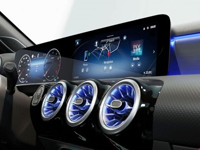 Geniş formatlı yüksek çözünürlüklü medya ekranı