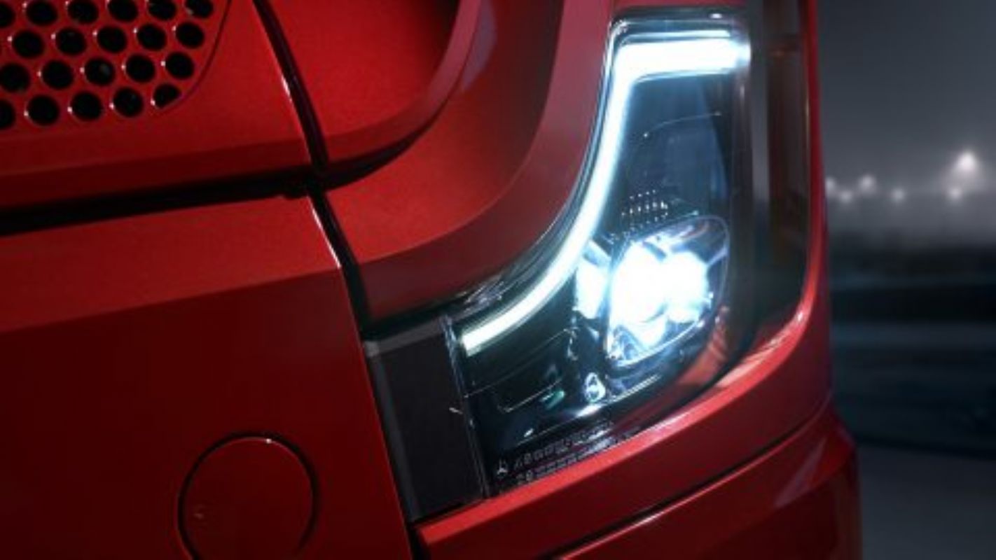 LED gündüz sürüş farı.