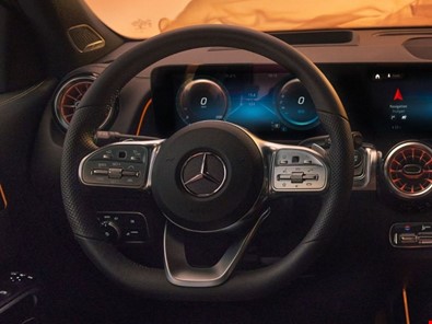 Nappa deri kaplı çok fonksiyonlu spor direksiyon simidi