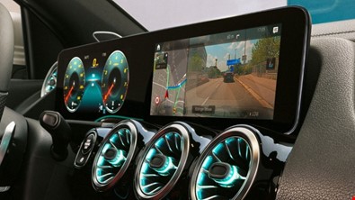 Artırılmış gerçekliğe sahip navigasyon