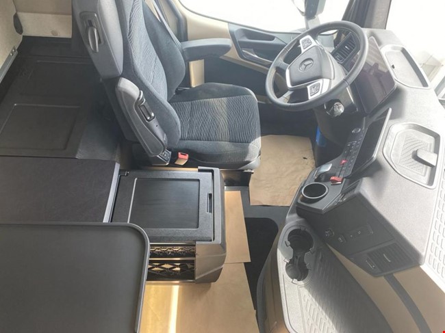 Mercedes-Benz Actros 1851 Plus