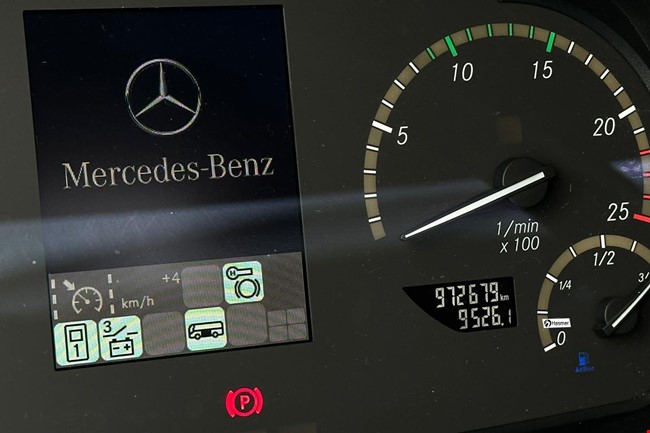 Mercedes-Benz 2+1  Tourismo 16 RHD