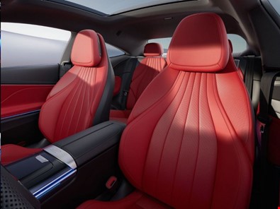 Opsiyonel 7 bölgeli ergonomik ve masaj fonksiyonlu ön koltuklar